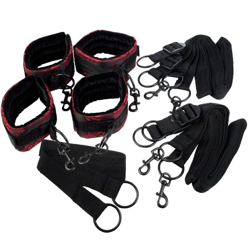CALEXOTICS SCANDAL SET DE ATADURAS CAMA